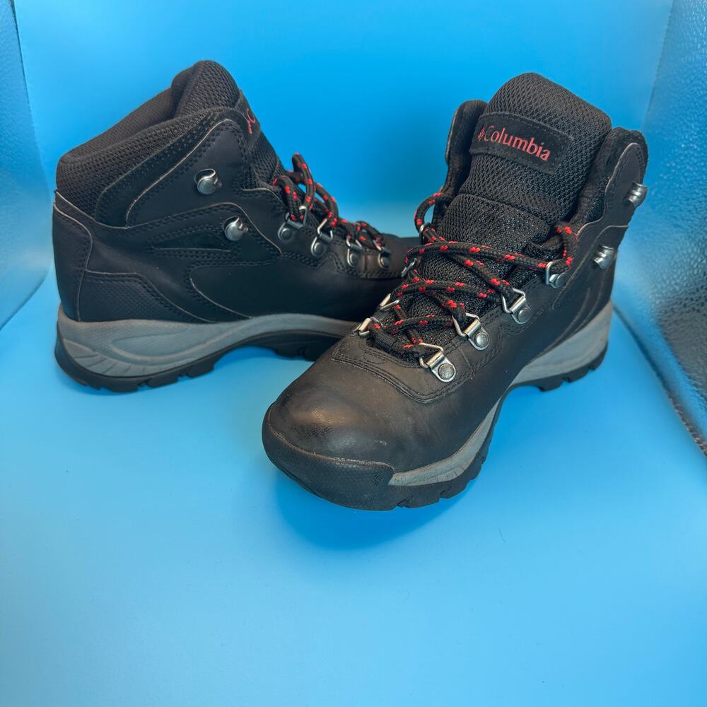 Columbia Women's Waterproof Leather Hiking Boots Trail Mid Size 6 Gorpcore